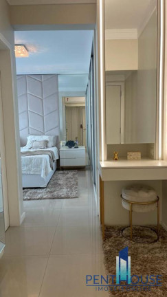 Imagem Apartamento com 3 Quartos à Venda, 140 m² em Centro - Balneário Camboriú Imagem Apartamento com 3 Quartos à Venda, 140 m² em Centro - Balneário Camboriú