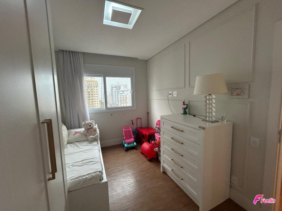 Imagem Apartamento com 2 Quartos à Venda, 75 m² em Centro - Florianópolis