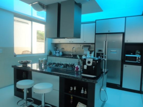 Imagem Casa de Condomínio com 3 Quartos à Venda, 610 m² em Jacarecica - Maceio