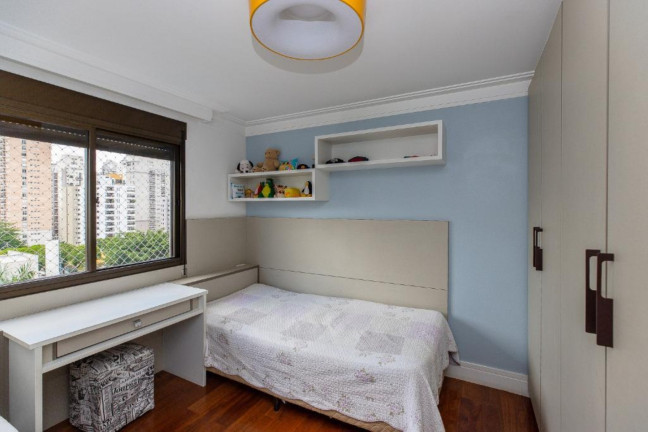 Imagem Imóvel com 4 Quartos à Venda, 196 m² em Indianópolis - São Paulo Imagem Imóvel com 4 Quartos à Venda, 196 m² em Indianópolis - São Paulo