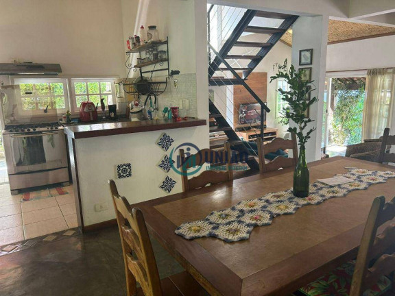 Imagem Casa com 3 Quartos à Venda, 300 m² em Itaipu - Niterói