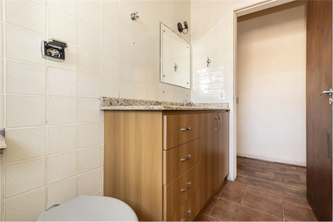 Imagem Imóvel com 3 Quartos à Venda, em Menino Deus - Porto Alegre Imagem Imóvel com 3 Quartos à Venda, em Menino Deus - Porto Alegre
