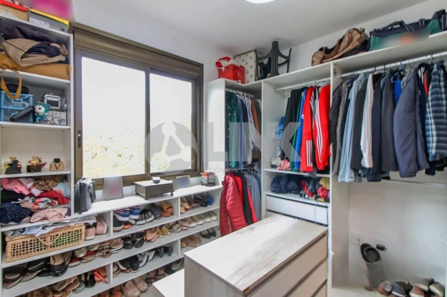 Imagem Apartamento com 3 Quartos à Venda, 73 m² em Cristo Redentor - Porto Alegre Imagem Apartamento com 3 Quartos à Venda, 73 m² em Cristo Redentor - Porto Alegre