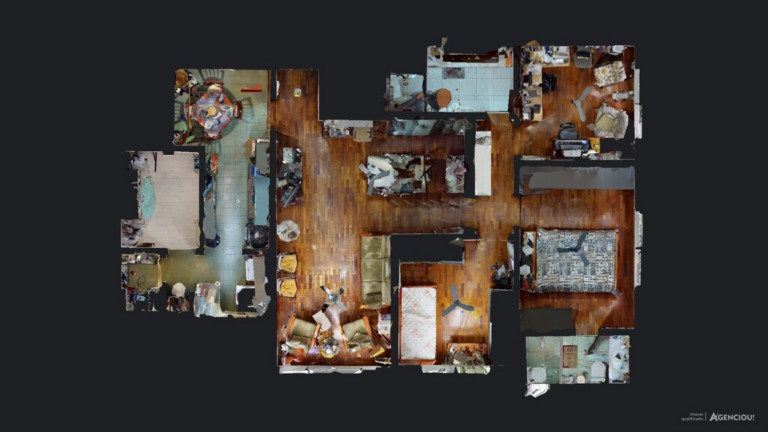 Imagem Imóvel com 3 Quartos à Venda, 104 m² em Petrópolis - Porto Alegre Imagem Imóvel com 3 Quartos à Venda, 104 m² em Petrópolis - Porto Alegre
