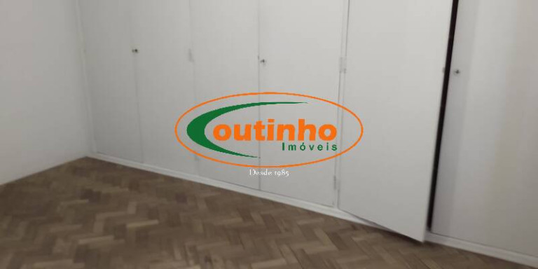 Imagem Apartamento com 3 Quartos à Venda, 130 m² em Tijuca - Rio De Janeiro Imagem Apartamento com 3 Quartos à Venda, 130 m² em Tijuca - Rio De Janeiro