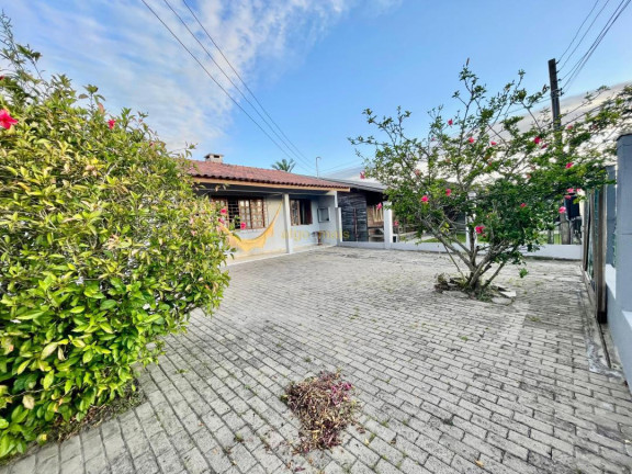 Imagem Casa com 3 Quartos à Venda, 110 m² em Centro - Xangri-lá