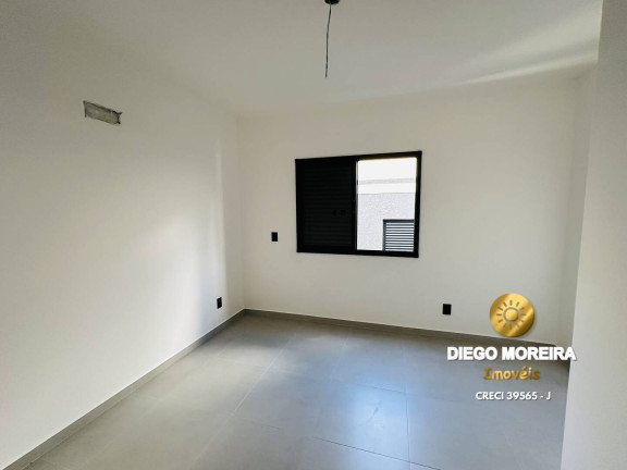 Casa com 3 Quartos à Venda, 180 m² em Vila Petropolis - Atibaia