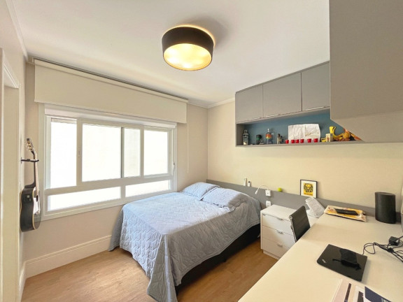 Imagem Imóvel com 3 Quartos à Venda, 170 m² em Petrópolis - Porto Alegre Imagem Imóvel com 3 Quartos à Venda, 170 m² em Petrópolis - Porto Alegre