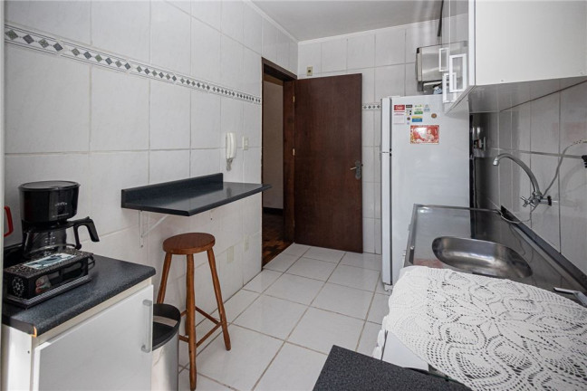 Imagem Imóvel com 2 Quartos à Venda, em Passo Da Areia - Porto Alegre Imagem Imóvel com 2 Quartos à Venda, em Passo Da Areia - Porto Alegre
