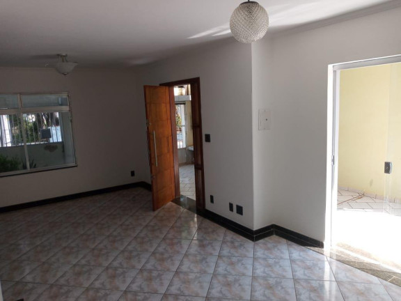 Imagem Sobrado com 3 Quartos à Venda, 180 m² em Centro - Botucatu