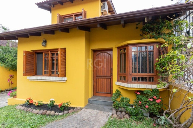 Imagem Imóvel com 3 Quartos à Venda,  em Cristal - Porto Alegre