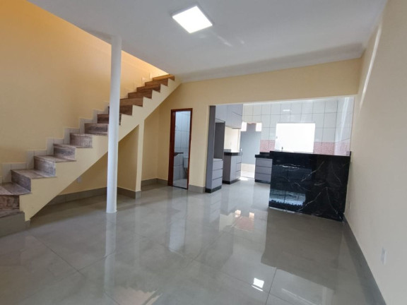Sobrado com 2 Quartos à Venda, 62 m² em Jardim São José - Goiânia