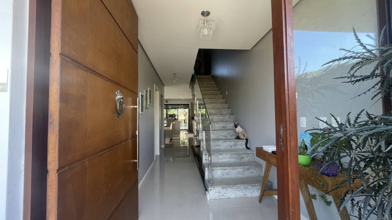 Imagem Casa com 3 Quartos à Venda, 215 m² em Cachoeira Do Bom Jesus - Florianópolis