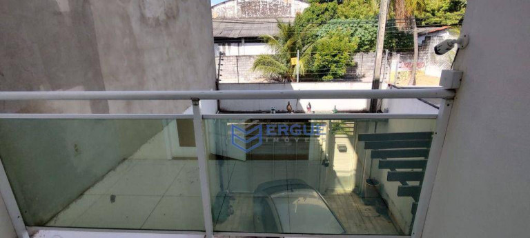 Imagem Casa com 4 Quartos à Venda, 375 m² em Maraponga - Fortaleza Imagem Casa com 4 Quartos à Venda, 375 m² em Maraponga - Fortaleza