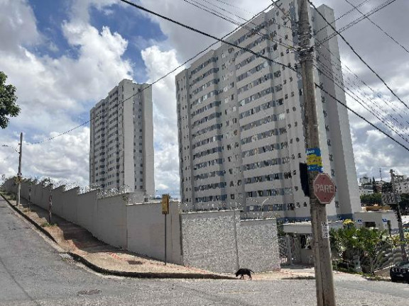 Apartamento com 1 Quarto à Venda,  em Floramar - Belo Horizonte