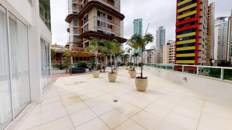 Imagem Apartamento com 3 Quartos à Venda, 134 m² em Centro - Balneário Camboriú Imagem Apartamento com 3 Quartos à Venda, 134 m² em Centro - Balneário Camboriú