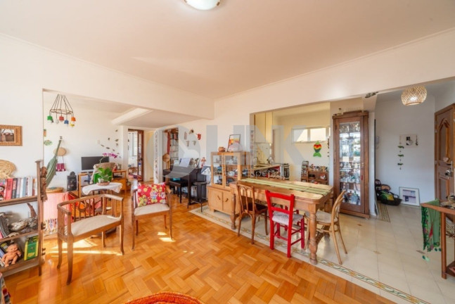 Imagem Apartamento com 2 Quartos à Venda, 95 m² em Menino Deus - Porto Alegre Imagem Apartamento com 2 Quartos à Venda, 95 m² em Menino Deus - Porto Alegre