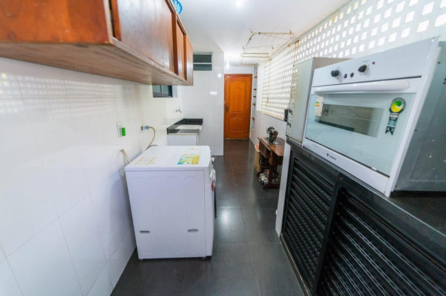 Imagem Imóvel com 3 Quartos à Venda, 150 m² em Asa Sul - Brasília Imagem Imóvel com 3 Quartos à Venda, 150 m² em Asa Sul - Brasília