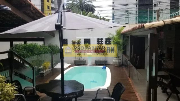 Imagem Casa com 4 Quartos à Venda,  em Candelária - Natal