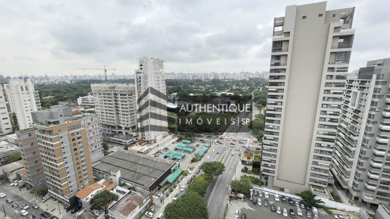 Imagem Apartamento com 2 Quartos à Venda, 104 m² em Moema - São Paulo