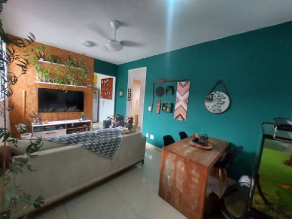 Imagem Apartamento com 2 Quartos à Venda, 50 m² em Virgem Santa - Macaé