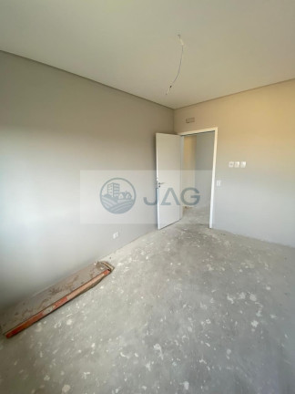 Imagem Imóvel com 3 Quartos à Venda, 145 m² em Uberaba - Curitiba Imagem Imóvel com 3 Quartos à Venda, 145 m² em Uberaba - Curitiba