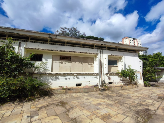 Imagem Casa com 3 Quartos para Alugar, 450 m² em Centro - Taubaté Imagem Casa com 3 Quartos para Alugar, 450 m² em Centro - Taubaté