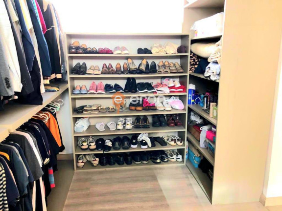 Imagem Casa com 2 Quartos à Venda, 142 m²