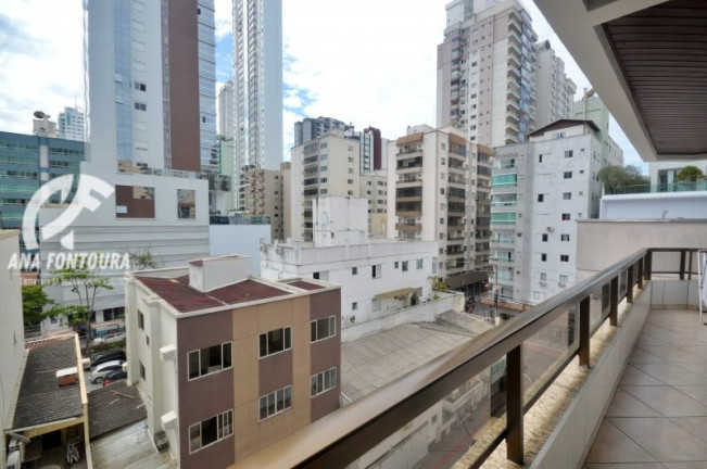 Imagem Apartamento com 3 Quartos à Venda, 115 m² em Centro - Balneário Camboriú Imagem Apartamento com 3 Quartos à Venda, 115 m² em Centro - Balneário Camboriú