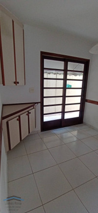 Imagem Casa de Condomínio com 4 Quartos para Alugar, 280 m² em Alphaville - Santana De Parnaíba Imagem Casa de Condomínio com 4 Quartos para Alugar, 280 m² em Alphaville - Santana De Parnaíba