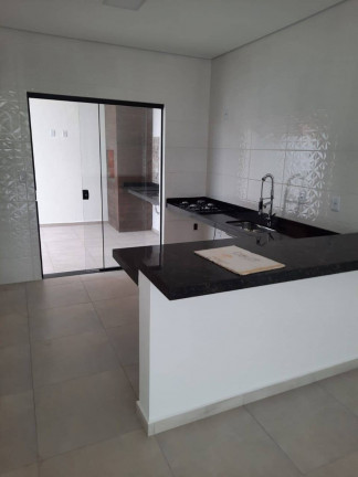Imagem Casa com 3 Quartos à Venda, 180 m² em Araçoiaba Da Serra Imagem Casa com 3 Quartos à Venda, 180 m² em Araçoiaba Da Serra