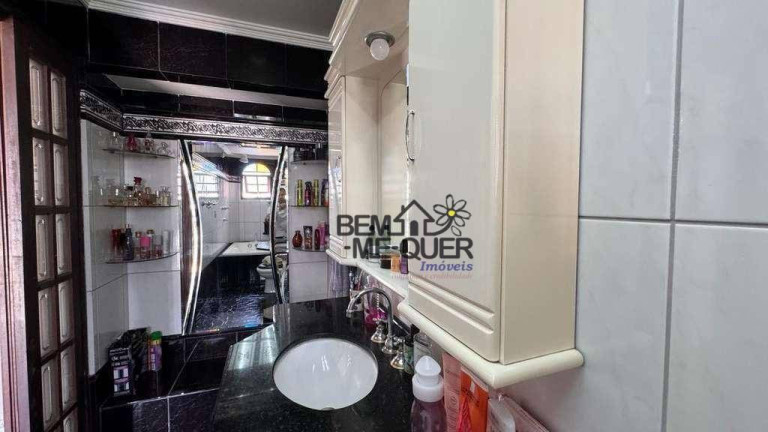 Imagem Sobrado com 4 Quartos à Venda, 142 m² em Jardim São Ricardo - São Paulo Imagem Sobrado com 4 Quartos à Venda, 142 m² em Jardim São Ricardo - São Paulo