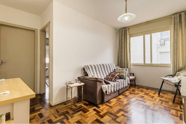 Imagem Apartamento com 2 Quartos à Venda, 61 m² em São Sebastião - Porto Alegre Imagem Apartamento com 2 Quartos à Venda, 61 m² em São Sebastião - Porto Alegre