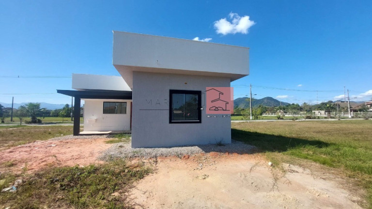 Imagem Casa com 3 Quartos à Venda, 82 m² em Papucaia - Cachoeiras De Macacu