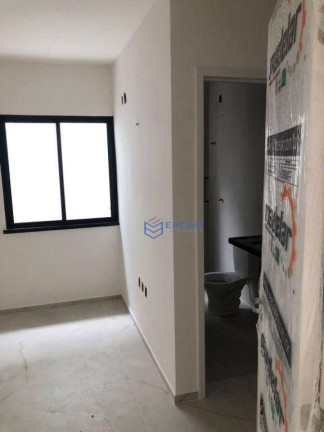 Imagem Casa com 3 Quartos à Venda, 115 m² em Precabura - Eusébio Imagem Casa com 3 Quartos à Venda, 115 m² em Precabura - Eusébio