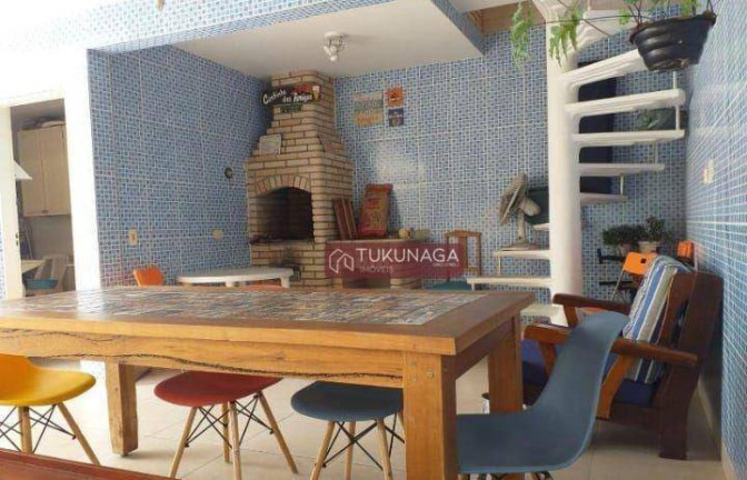 Sobrado com 3 Quartos à Venda, 264 m² em Centro - Arujá