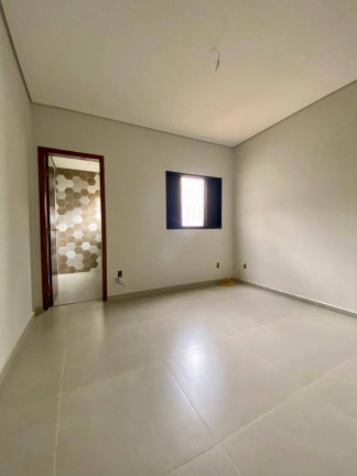 Imagem Casa com 2 Quartos à Venda, 125 m² em Jardim Ypê - Botucatu Imagem Casa com 2 Quartos à Venda, 125 m² em Jardim Ypê - Botucatu