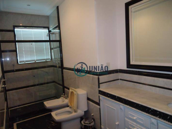 Imagem Casa com 4 Quartos à Venda, 2.200 m² em Camboinhas - Niterói Imagem Casa com 4 Quartos à Venda, 2.200 m² em Camboinhas - Niterói