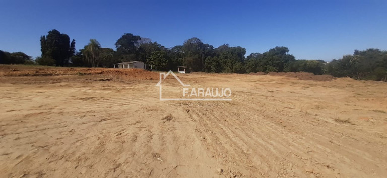 Imagem Terreno à Venda, 98.000 m² em Zona Industrial - Sorocaba Imagem Terreno à Venda, 98.000 m² em Zona Industrial - Sorocaba