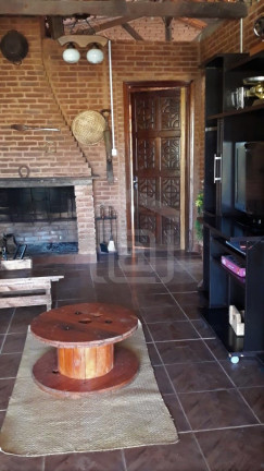 Imagem Imóvel com 3 Quartos à Venda, 2.000 m² em Bairro Amendoim (rural) - Caldas