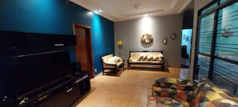 Imagem Casa com 3 Quartos à Venda, 432 m² em Boa Esperança - Cuiabá Imagem Casa com 3 Quartos à Venda, 432 m² em Boa Esperança - Cuiabá