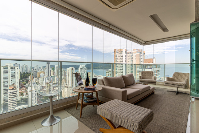 Apartamento com 4 Quartos à Venda, 277 m² em Embaré - Santos