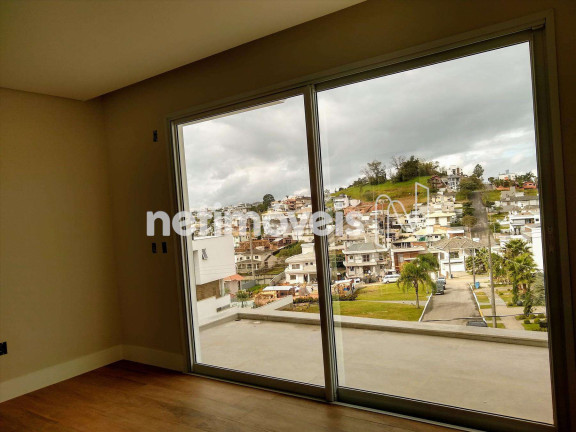 Imagem Casa com 4 Quartos à Venda,  em Cidade Universitária Pedra Branca - Palhoça