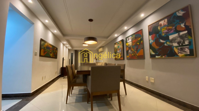 Imóvel com 3 Quartos à Venda, 220 m² em Praia Campista - Macaé