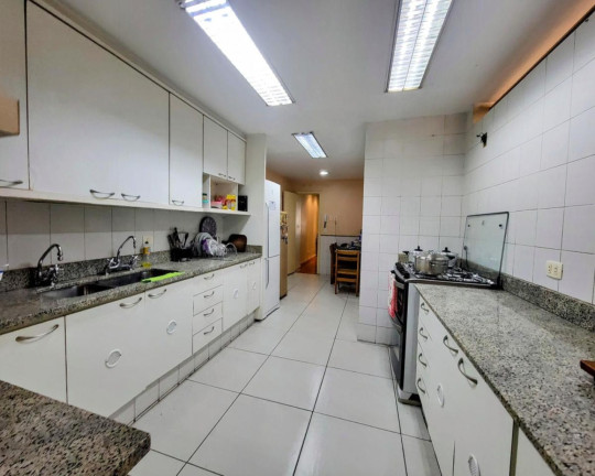 Imagem Imóvel com 3 Quartos à Venda, 198 m² em Flamengo - Rio De Janeiro Imagem Imóvel com 3 Quartos à Venda, 198 m² em Flamengo - Rio De Janeiro