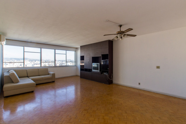 Imagem Imóvel com 3 Quartos à Venda, 174 m² em Centro Histórico - Porto Alegre Imagem Imóvel com 3 Quartos à Venda, 174 m² em Centro Histórico - Porto Alegre