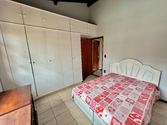 Imagem Casa com 4 Quartos à Venda, 450 m² em Jardim Santos Reis - Piracaia