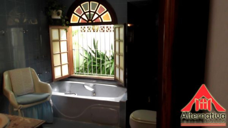 Imagem Casa com 4 Quartos à Venda, 1 m² em Itaguá - Ubatuba