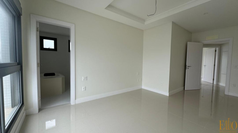 Imagem Apartamento com 4 Quartos à Venda, 182 m² em Centro - Balneário Camboriú Imagem Apartamento com 4 Quartos à Venda, 182 m² em Centro - Balneário Camboriú