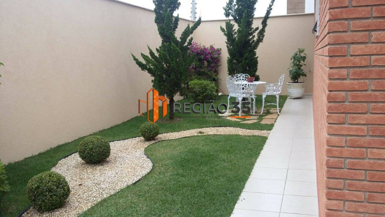 Imagem Casa com 3 Quartos à Venda, 276 m² em Jardim Carolina - Poços De Caldas Imagem Casa com 3 Quartos à Venda, 276 m² em Jardim Carolina - Poços De Caldas